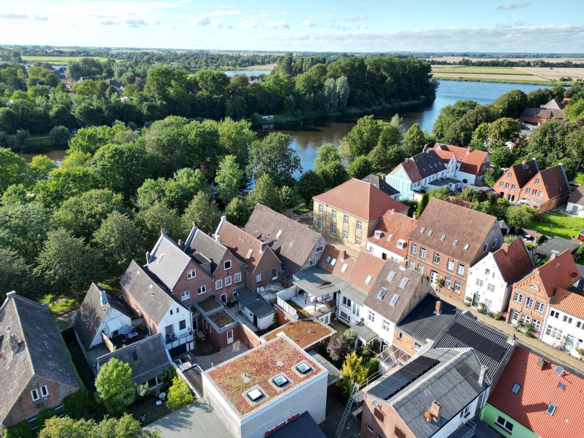 Loftwohnung 2 Simmerdeis An Der Gracht Friedrichstadt Kültér fotó